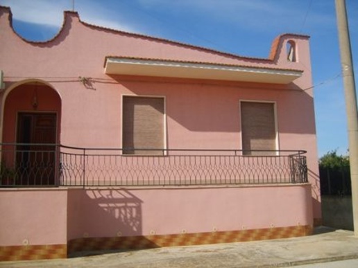 casa indipendente in vendita a Marsala in zona Strasatti