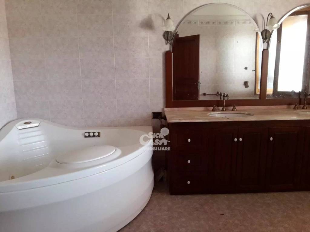 casa indipendente in vendita a Marsala