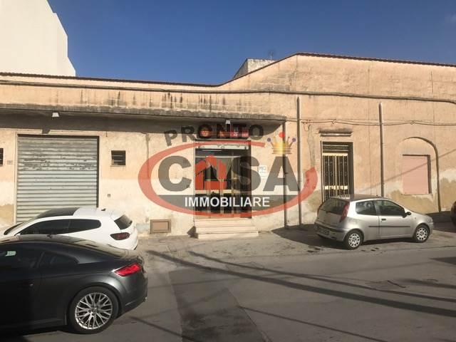 negozio in vendita a Marsala