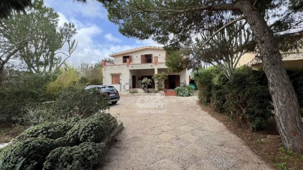 casa indipendente in vendita a Marsala