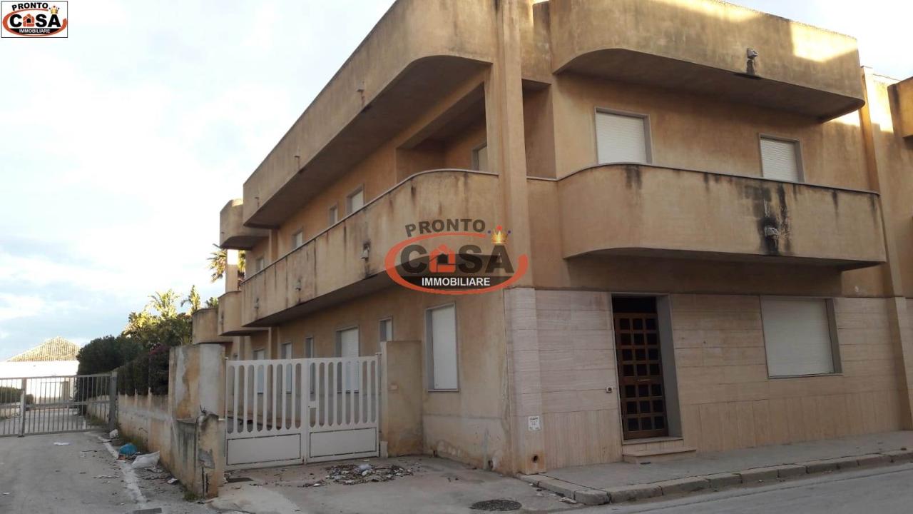 appartamento in vendita a Marsala in zona Strasatti