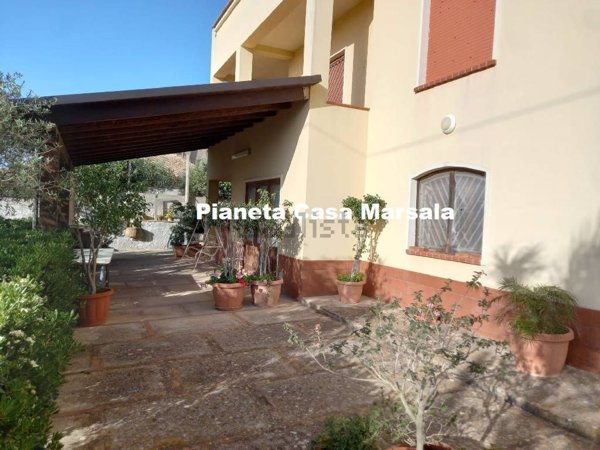 casa indipendente in vendita a Marsala
