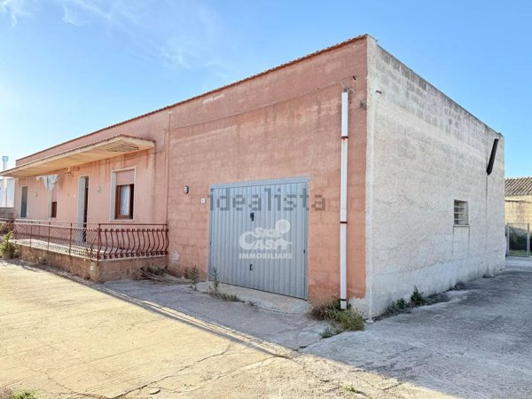 casa indipendente in vendita a Marsala