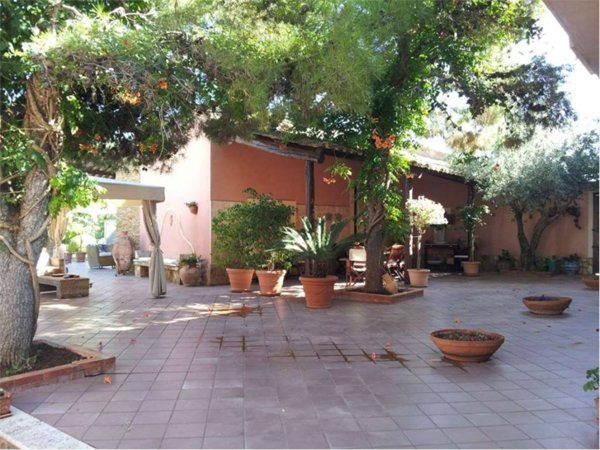casa indipendente in vendita a Marsala