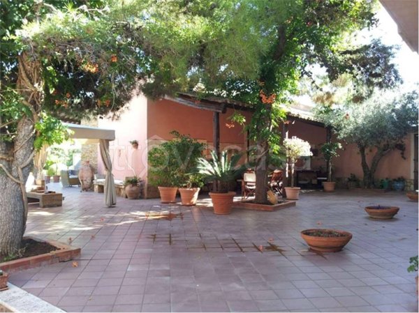 casa indipendente in vendita a Marsala