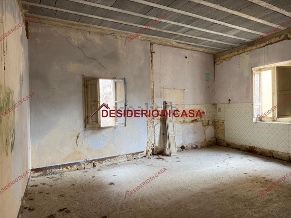 casa indipendente in vendita a Marsala