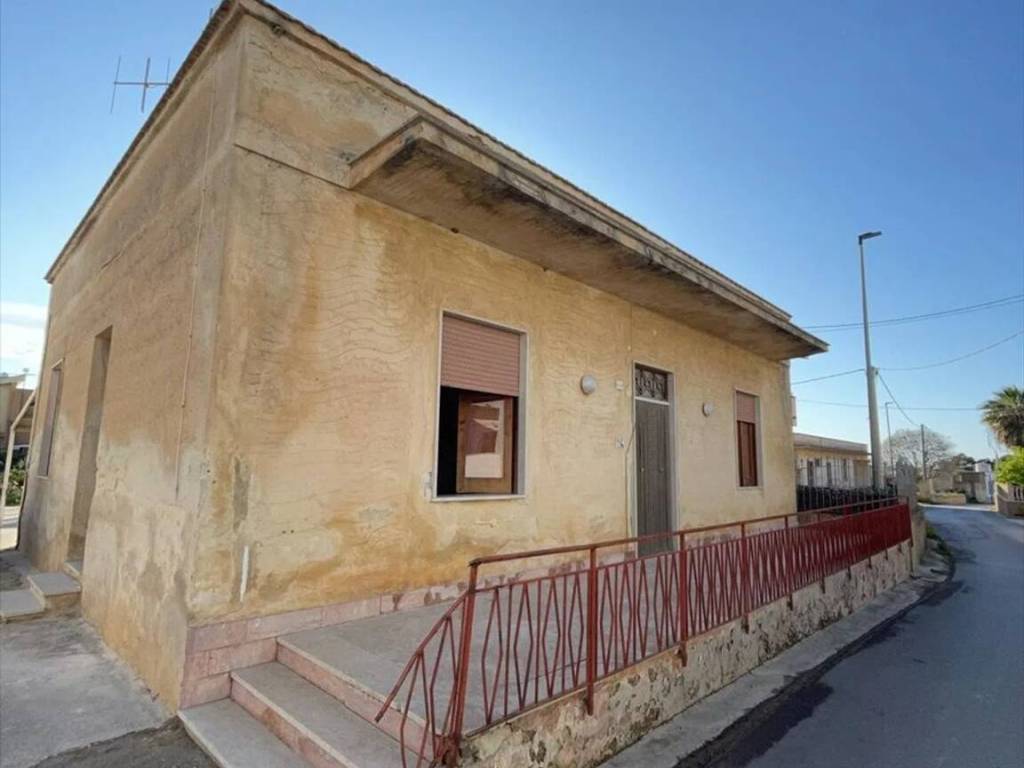 casa indipendente in vendita a Marsala