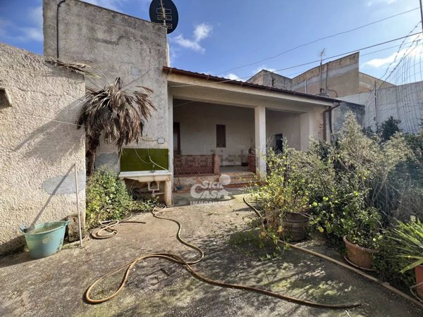 casa indipendente in vendita a Marsala