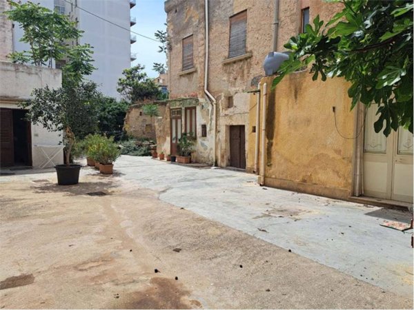 casa indipendente in vendita a Marsala in zona Centro Storico