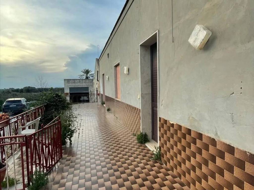 casa indipendente in vendita a Marsala