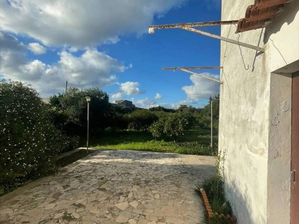 casa indipendente in vendita a Marsala