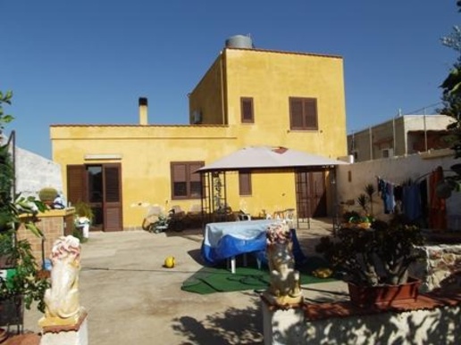 casa indipendente in vendita a Marsala in zona Ranna