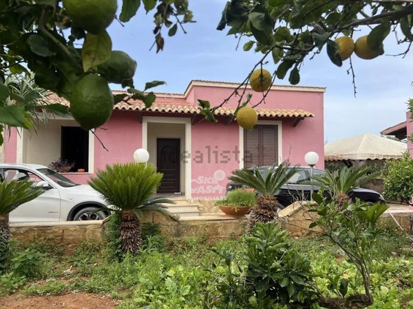 casa indipendente in vendita a Marsala