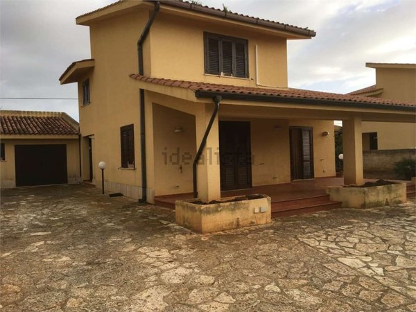 casa indipendente in vendita a Marsala