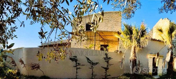 casa indipendente in vendita a Marsala
