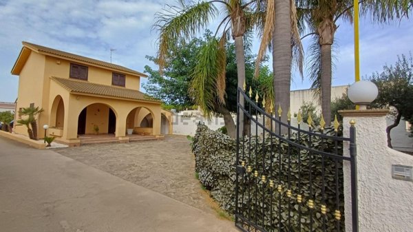 casa indipendente in vendita a Marsala