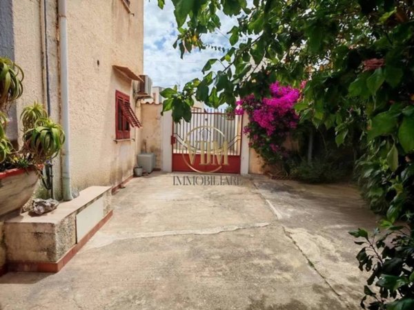 casa indipendente in vendita a Marsala
