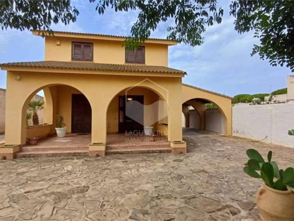 casa indipendente in vendita a Marsala