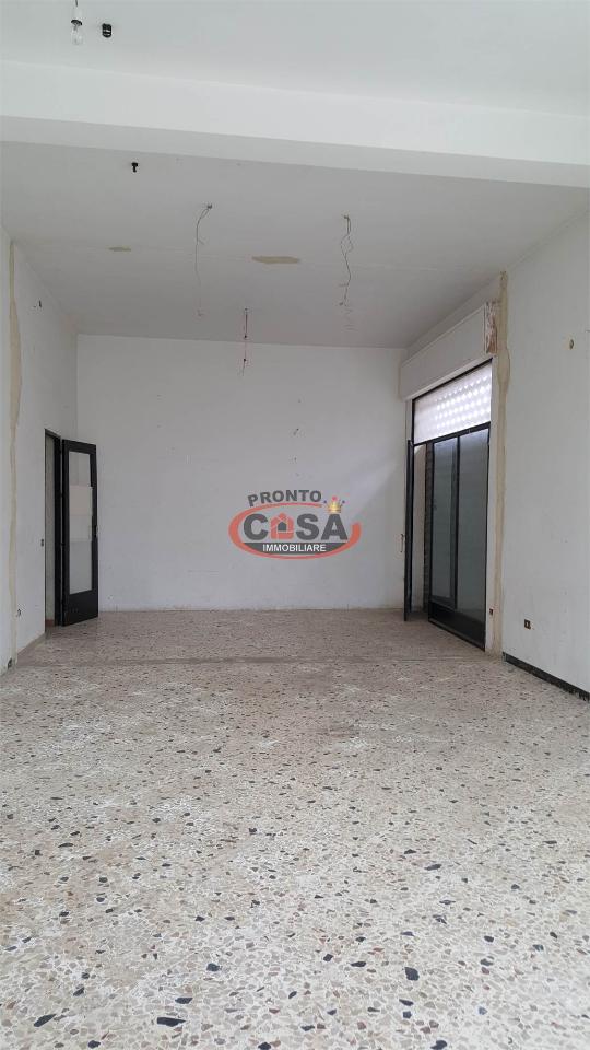 negozio in vendita a Marsala in zona Strasatti