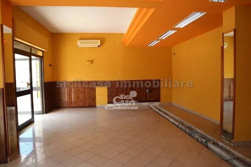 negozio in vendita a Marsala