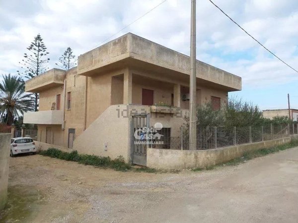 casa indipendente in vendita a Marsala