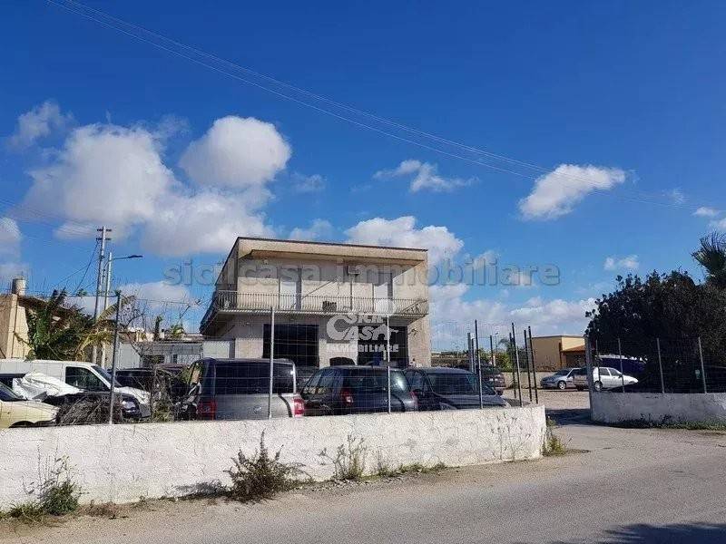 intera palazzina in vendita a Marsala