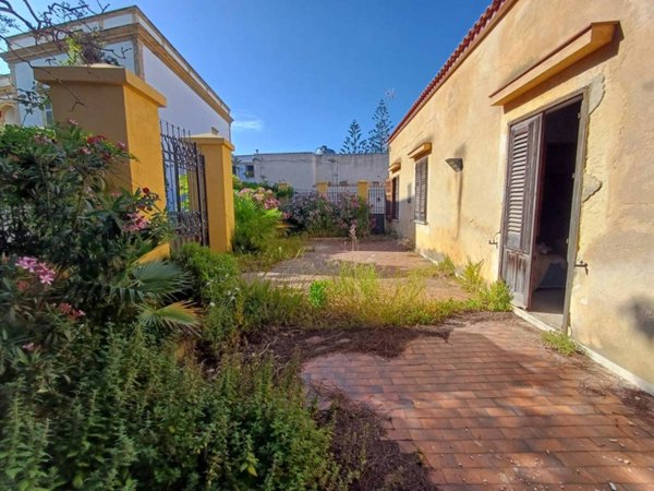 casa indipendente in vendita a Marsala