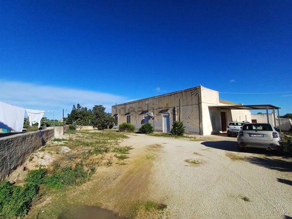 casa indipendente in vendita a Marsala