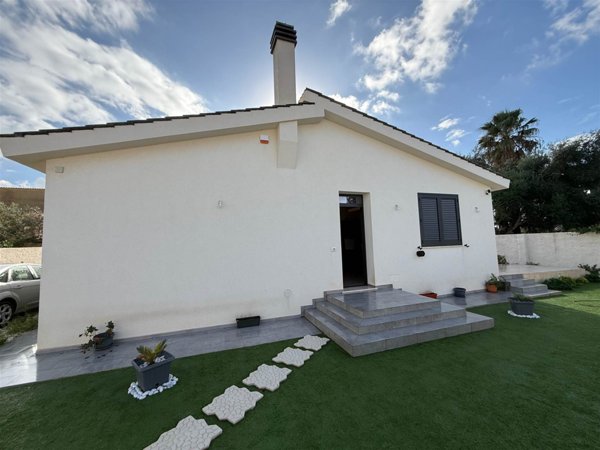 casa indipendente in vendita a Marsala