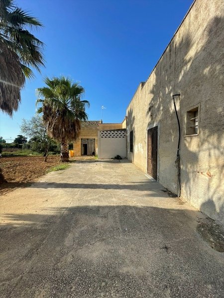 casa indipendente in vendita a Marsala