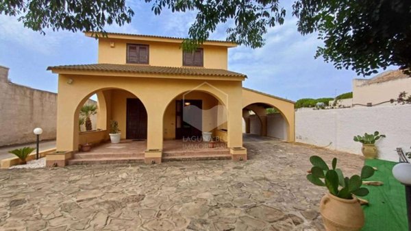 casa indipendente in vendita a Marsala