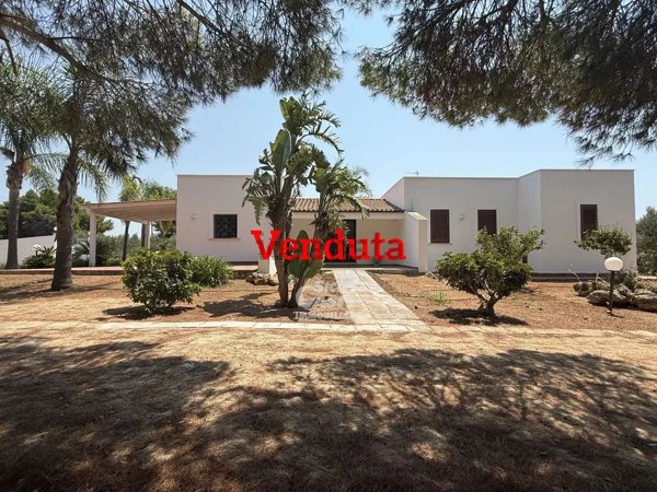 casa indipendente in vendita a Marsala