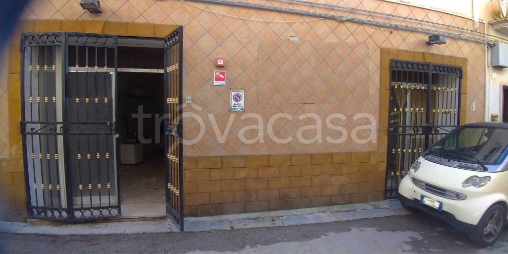 negozio in vendita a Marsala