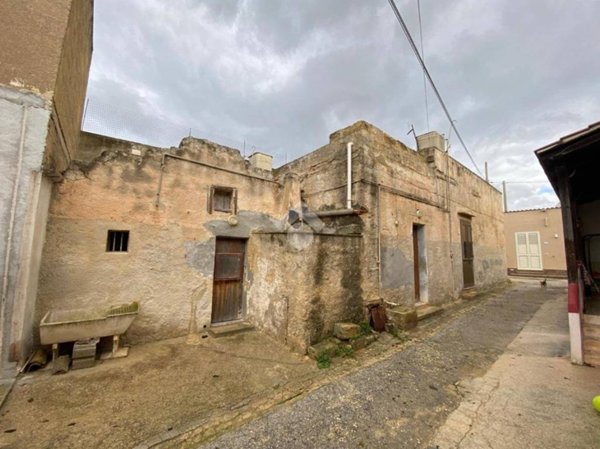 casa indipendente in vendita a Marsala