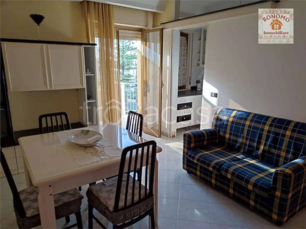 appartamento in vendita a Marsala in zona Strasatti