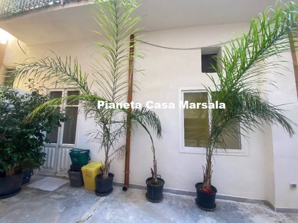 casa indipendente in vendita a Marsala