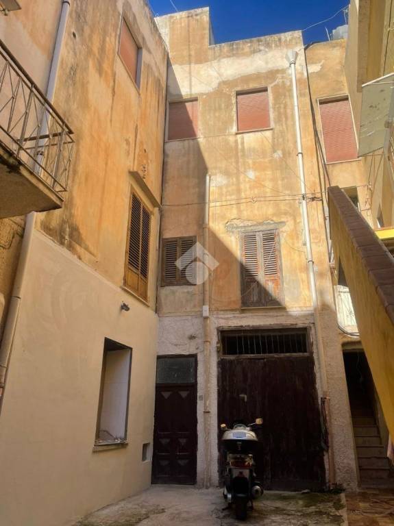 appartamento in vendita a Marsala in zona Centro Storico