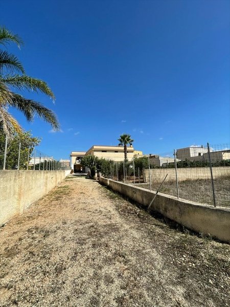 casa indipendente in vendita a Marsala