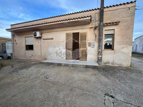 casa indipendente in vendita a Marsala