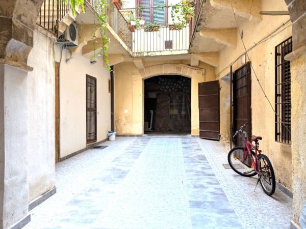 casa indipendente in vendita a Marsala in zona Centro Storico