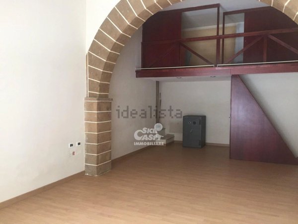 locale commerciale in vendita a Marsala