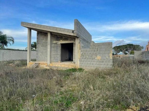 casa indipendente in vendita a Marsala in zona Casabianca