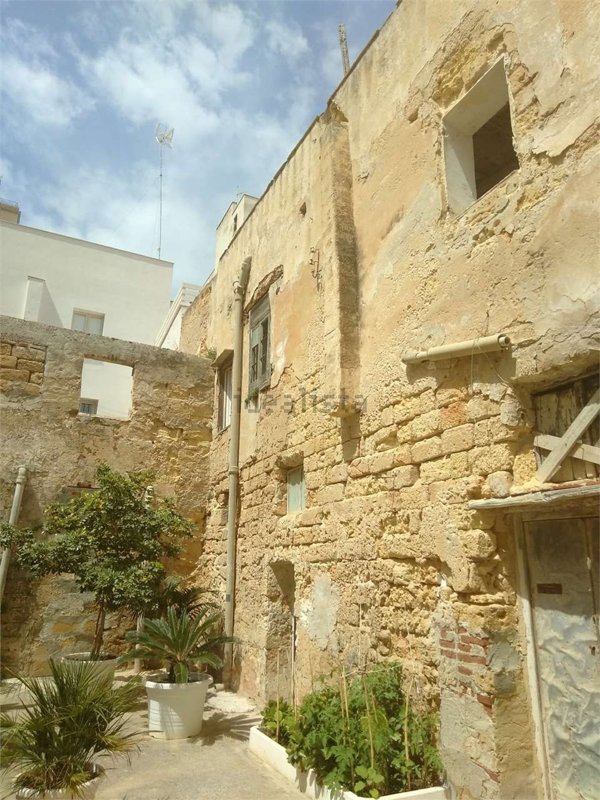 appartamento in vendita a Marsala in zona Centro Storico