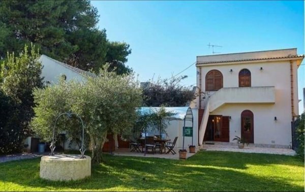 casa indipendente in vendita a Marsala