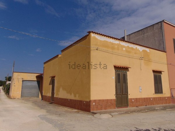 casa indipendente in vendita a Marsala