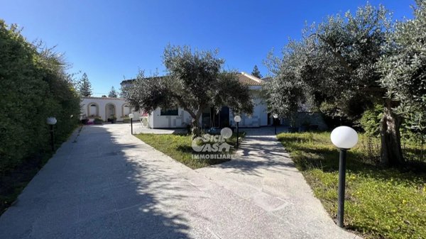 casa indipendente in vendita a Marsala