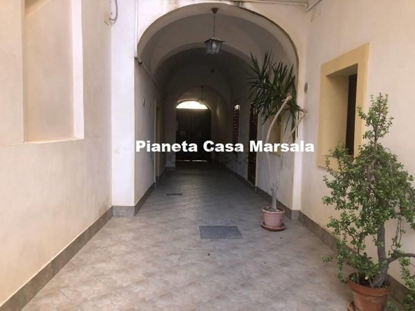appartamento in vendita a Marsala in zona Centro Storico