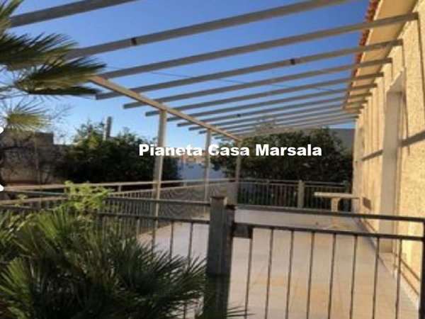 casa indipendente in vendita a Marsala