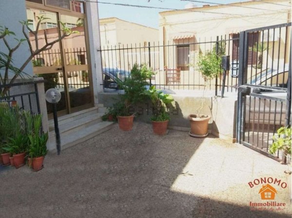casa indipendente in vendita a Marsala in zona Strasatti