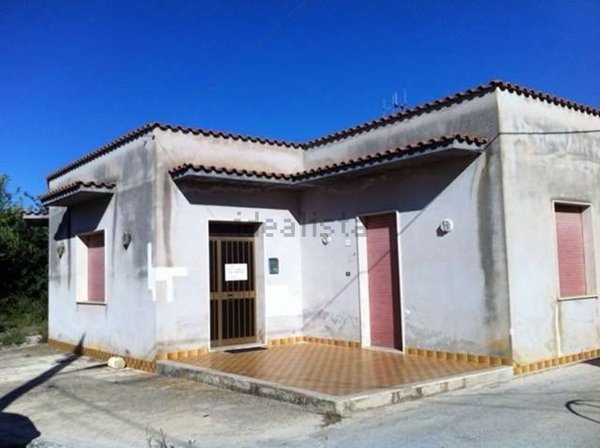 casa indipendente in vendita a Marsala